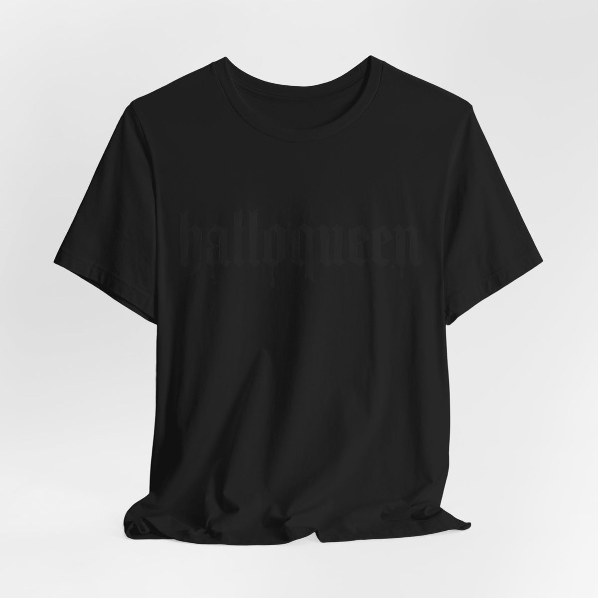 HalloQueen T-Shirt — Gothic Halloween Tee