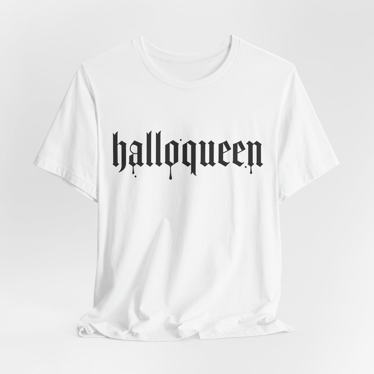 HalloQueen T-Shirt — Gothic Halloween Tee